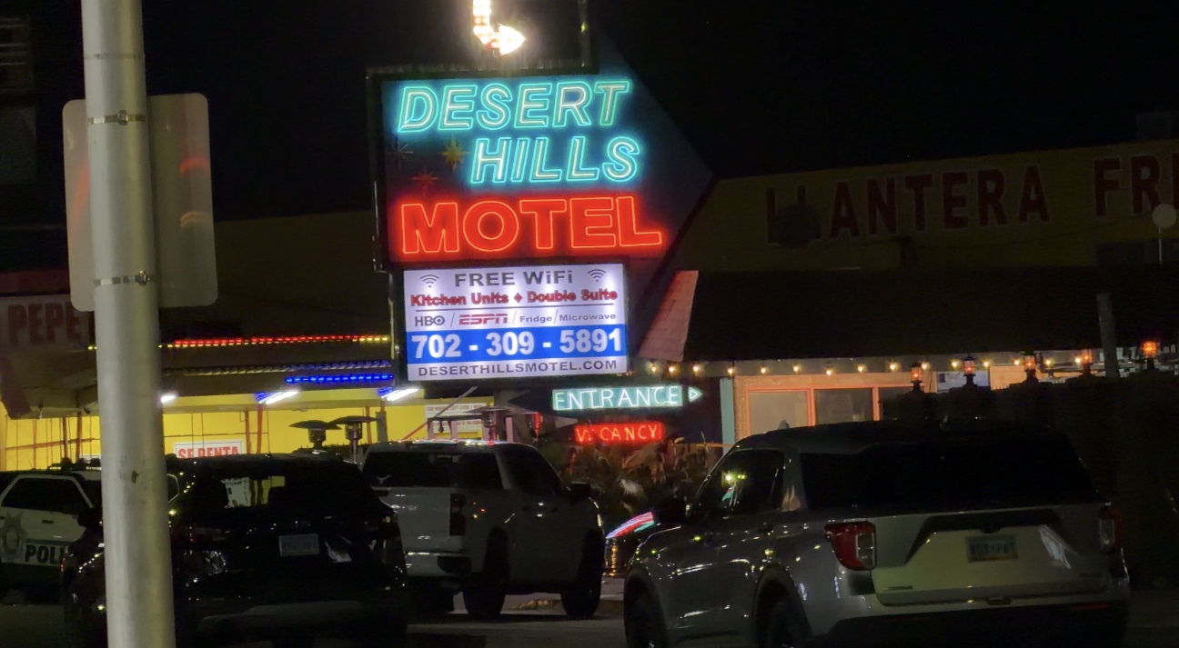 Investigación LVMPD en Asesinato de Mujer en Motel de Fremont Street