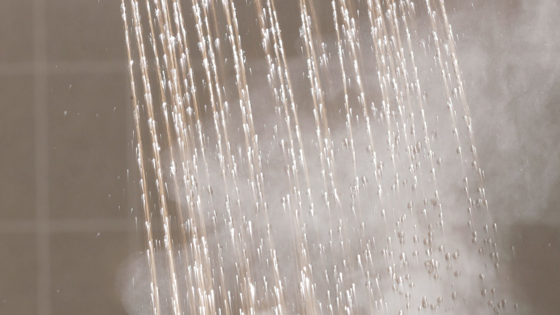 Muerte en Hotel en San José: Anciano de 72 Años Muere por Agua Hirviendo a 136°