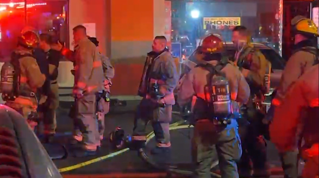 Incendio Comercial En Chinatown Las Vegas Causa $250,000 En Daños A Negocios - Noticias Notivalle Incendio Comercial En Chinatown Las Vegas Causa $250,000 En Daños A Negocios - Noticias Notivalle