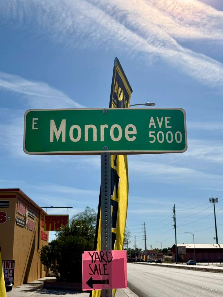 Policía de Las Vegas Busca Conductores Tras Accidente Mortal en Nellis y Monroe