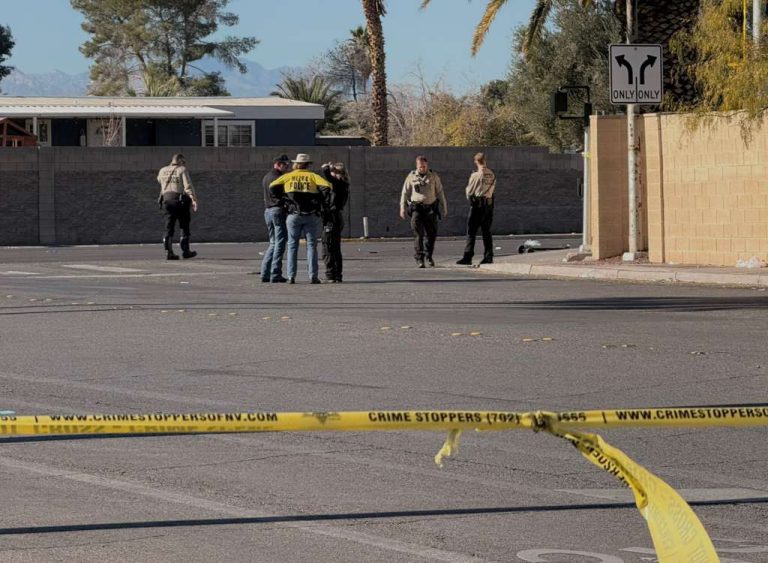 1 víctima fatal en colisión de auto y peatón en Las Vegas